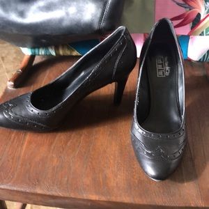 Coach n four classic pump heels